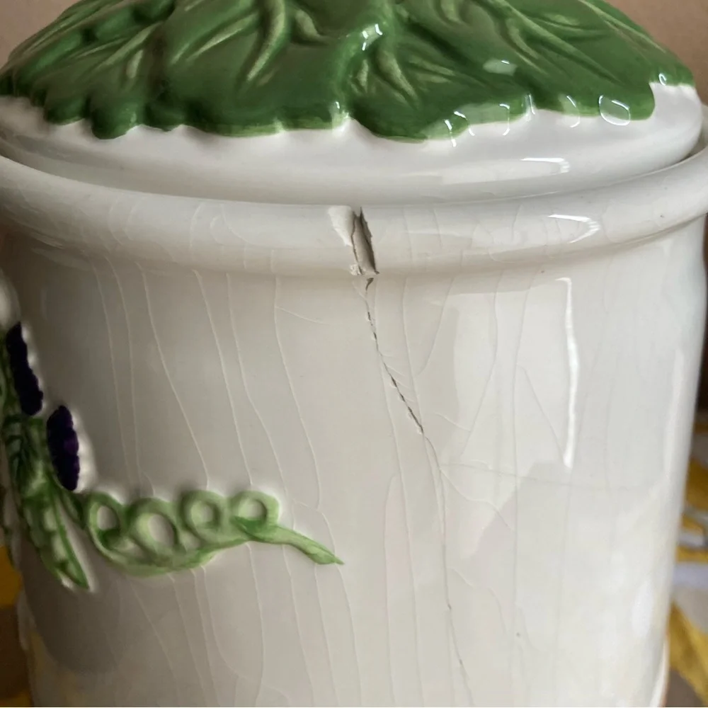 Vintage 3D vegetable garden cookie Jar